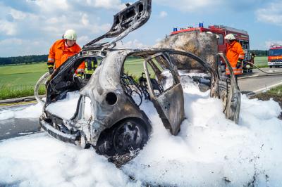 Grossbottwar: Skoda Fabia brennt vollstaendig aus